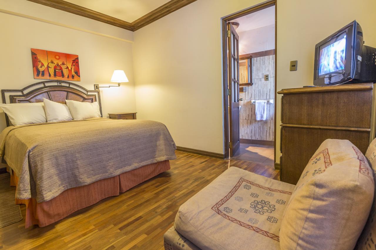 Viejo Olivo B&B Sucre Bagian luar foto