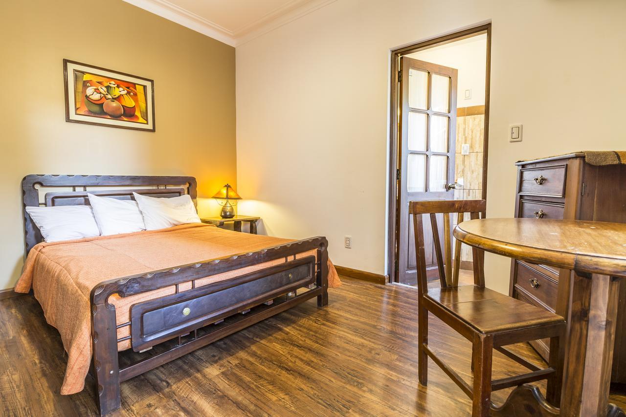 Viejo Olivo B&B Sucre Bagian luar foto